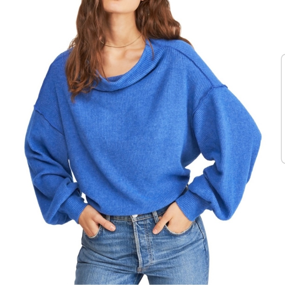 FREE PEOPLE We The Free Main Squeeze Hacci Top ribbed, wide neck royal blue XS